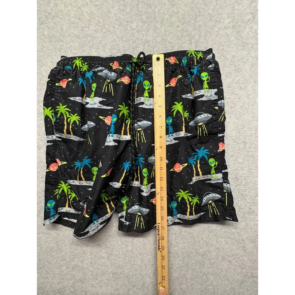 No Boundaries Mens Alien UFO Pixel Print Swim Trunks Black Medium 32-34 NB52469